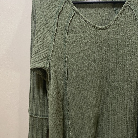 Benny + Olive Sage Green Ribbed Long Sleeve Top - Picture 3 of 4